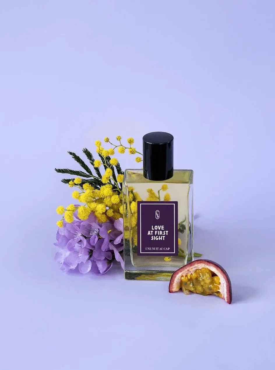 Une Nuit Nomade Love At First Sight